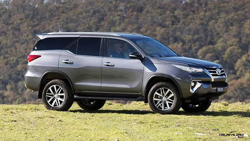 dich-vu-xe-dua-don-san-bay-van-don